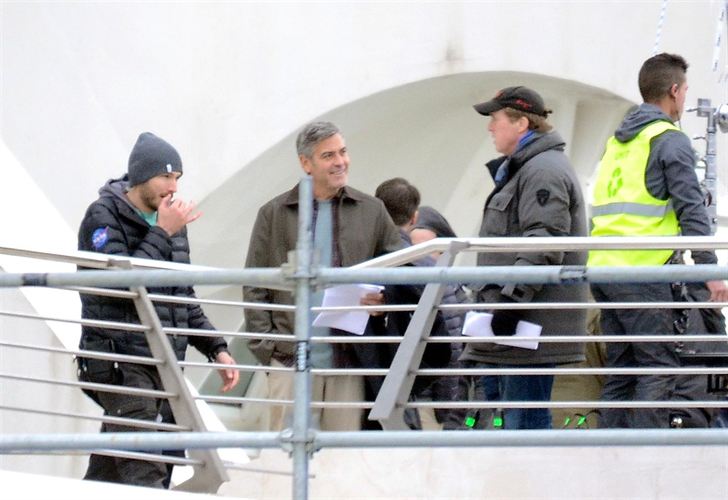 George Clooney se deja ver en la Ciudad de las Artes y las Ciencias. ENRIQUE PALOMARES/EP