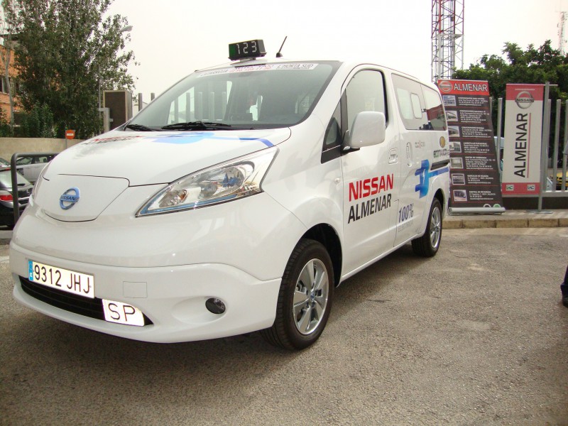 El primer taxi 100% eléctrico de la Comunidad Valenciana es la Nissan e-NV200
