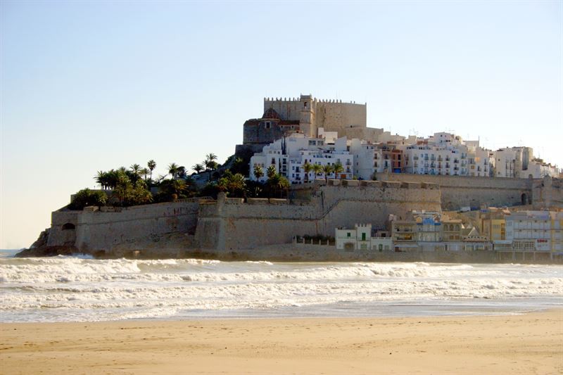 Castillo Papa Luna y Playa de Peñiscola
