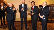 Mark Fields recibió el Premio ‘Bernardo de Gálvez’ del Rey Felipe VI por la Factoría Ford de Almussafes