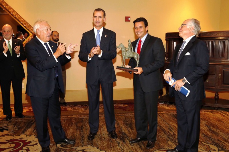 Mark Fields recibió el Premio ‘Bernardo de Gálvez’ del Rey Felipe VI por la Factoría Ford de Almussafes