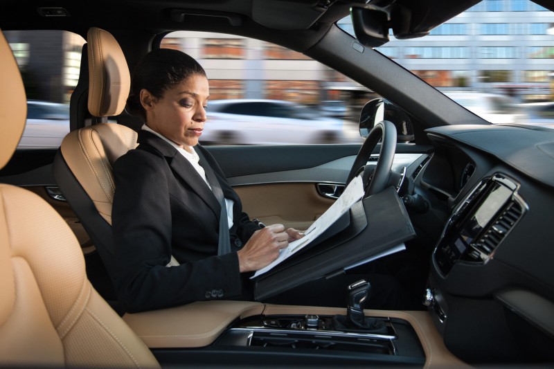 Volvo Cars lanza una nueva interfaz segura e intuitiva para sus vehículos autónomos