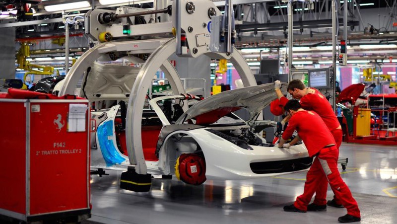 Fiat Chrysler cierra la OPV de Ferrari y recoge 893 millones