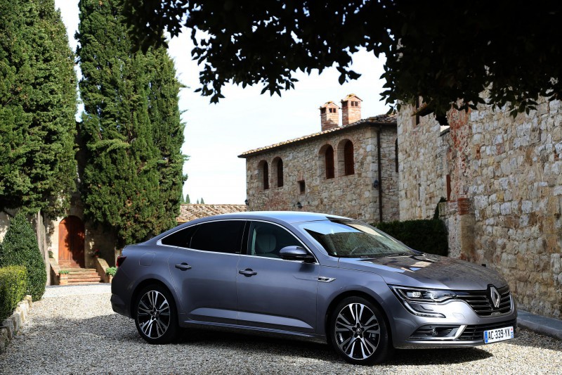 Renault saca a la venta en España el Talisman