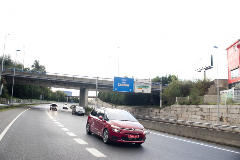 El vehículo autónomo PSA Peugeot Citroën en carretera abierta en España‏