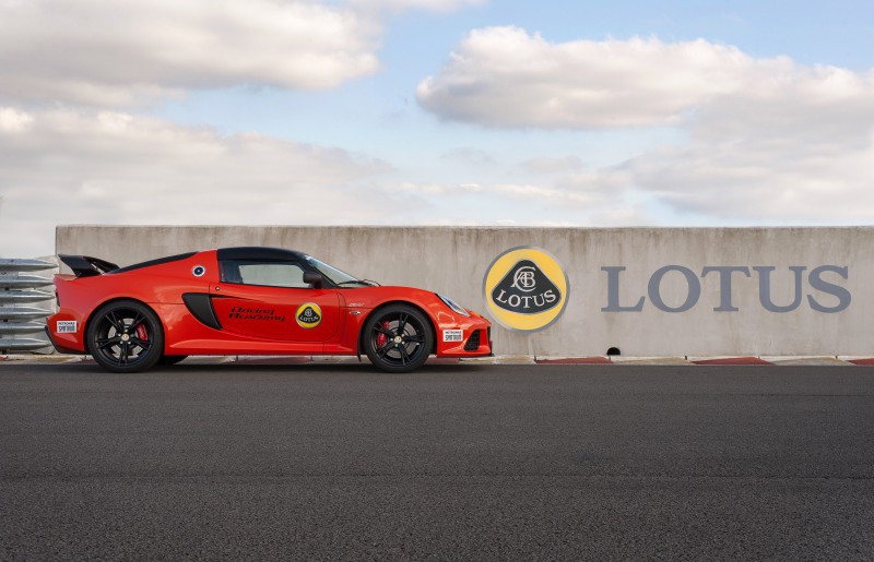 Lotus va a franquiciar su Academia de Conducción