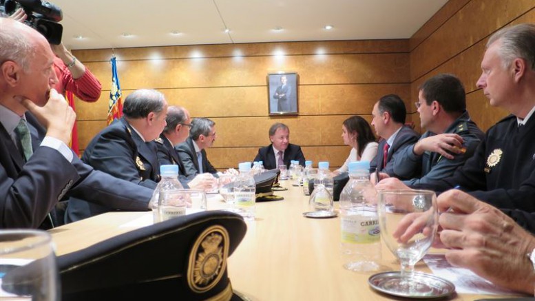 Juan Carlos Moragues se reune con la edil de Protección Ciudadana