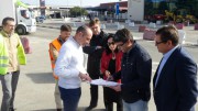 Visita del alcalde Jorge Rodríguez y Rebeca Torró a las obras de la nueva rotonda de Ontinyent