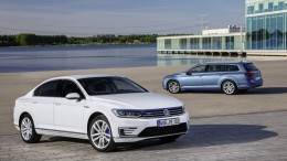 1.034.232 turismos vendidos en 2015, Volkswagen líder del mercado