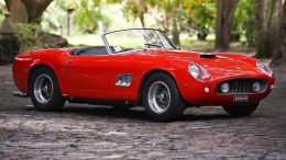 Un precioso Ferrari 250 GT SWB California Spider de 1961 sale a subasta por 17 millones de dólares