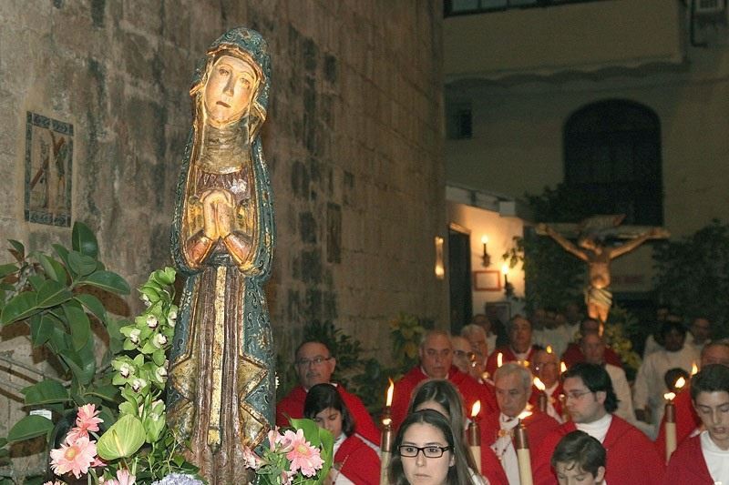 procesión, Imagen de la Virgen y San Juan Evangelista, del siglo XI