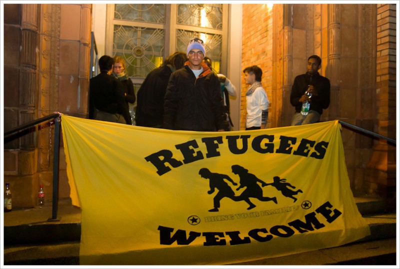 S.O.S:  Buscan firmas para detener la expulsión de personas refugiadas Fuente: Flickr. MontecruzFoto. Refugees in Thomas Kirsche @ Berlín