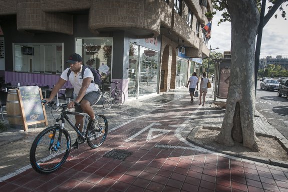 La Generalitat proyecta una nueva ruta ciclopeatonal que conecte l'Horta Sud y la ciudad de Valencia desde la CV-400