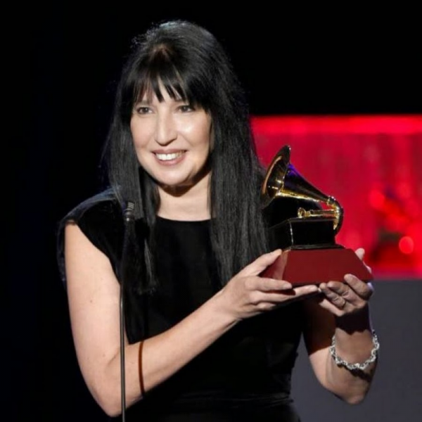 La compositora Claudia Montero, galardonada con dos Grammy Latinos, lleva su música para arpa al MuVIM