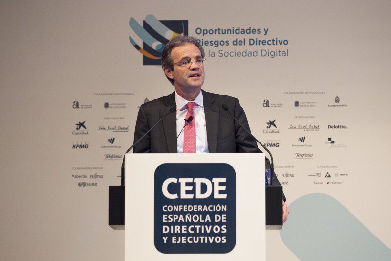 intervención e introducción de Jordi Gual, Presidente de CaixaBank, a la conferencia inaugural “Situación y perspectivas de la economía española”, a cargo del Ministro de Economía, Industria y Competitividad, Luis de Guindos.