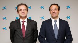 Jordi Gual, presidente de CaixaBank, y Gonzalo Gortázar, consejero delegado de la entidad - Apertura Oficina en Frankfurt