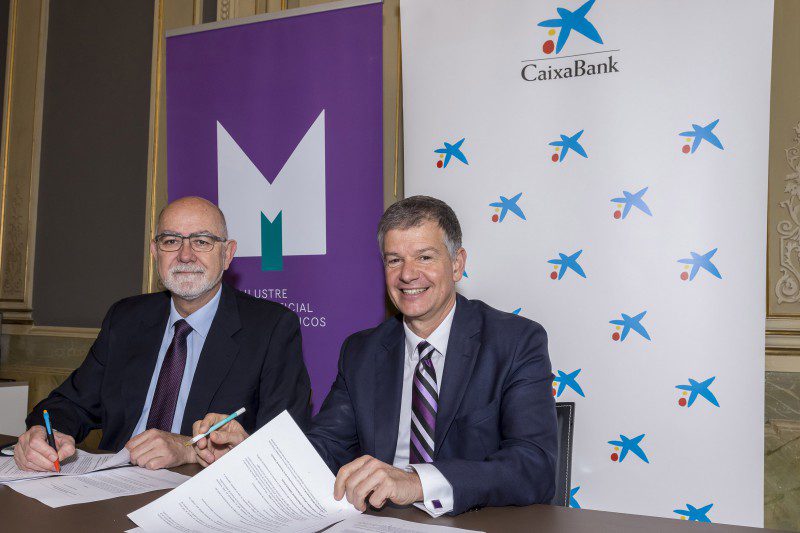 Firma del Convenio de colaboración entre CaixaBank Colegio Farmacéuticos Valencia ( MICOF )