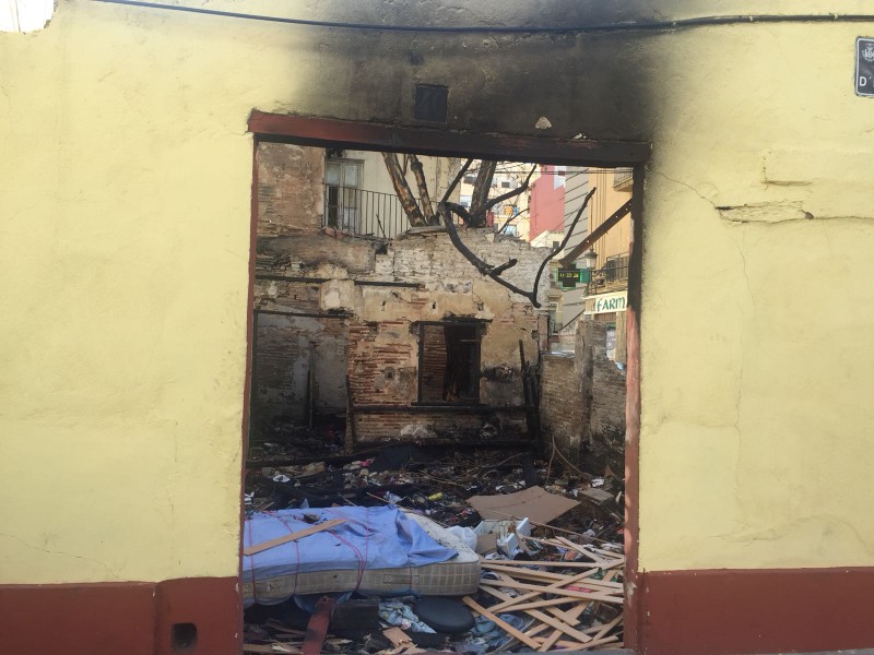 Ciudadanos denuncia el estado ruinoso del edificio de la calle Escalante que se incendió a principios de febrero