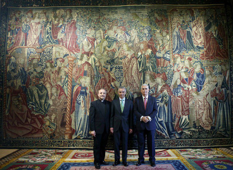 Iberdrola y la Real Fábrica de Tapices concluyen la restauración de los tapices del Colegio del Patriarca