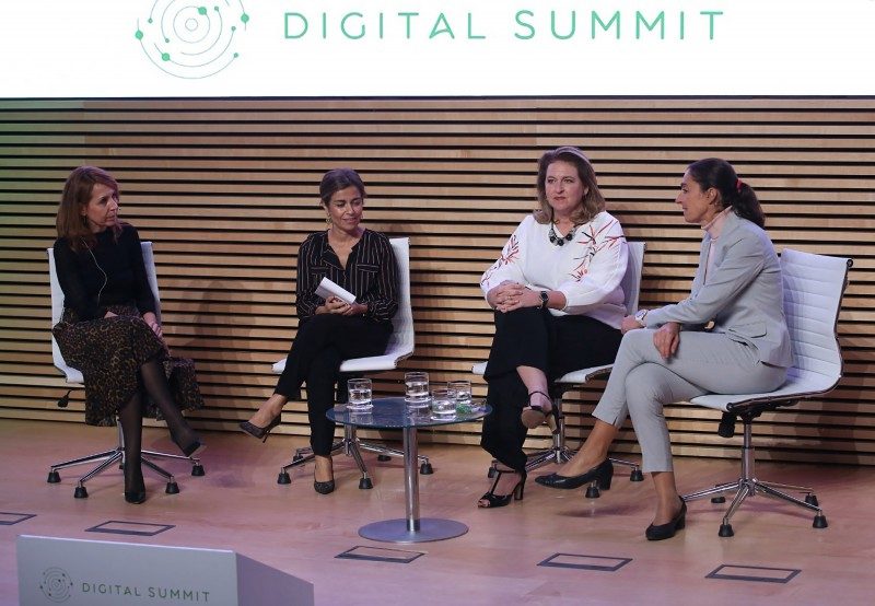Panel Woman and Technology Digital Summit 18 Iberdrola