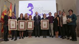 Foto de familia de los premiados junto a Toni Gaspar, Presidente de la Diputación de Valencia