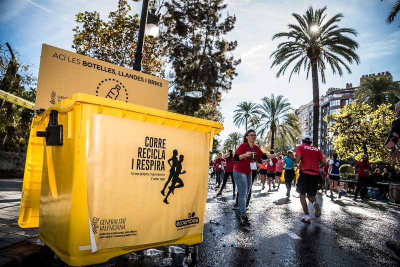 Maratón Valencia y Ecoembes reciclan juntos más de 15 toneladas de residuos