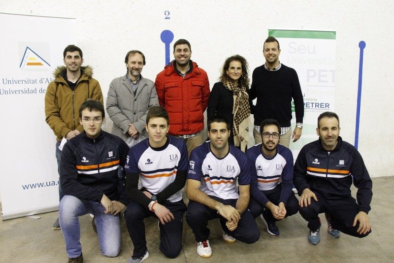 El equipo de pilota valenciana de la Universidad de Alicante jugará como local en el trinquet de Petrer