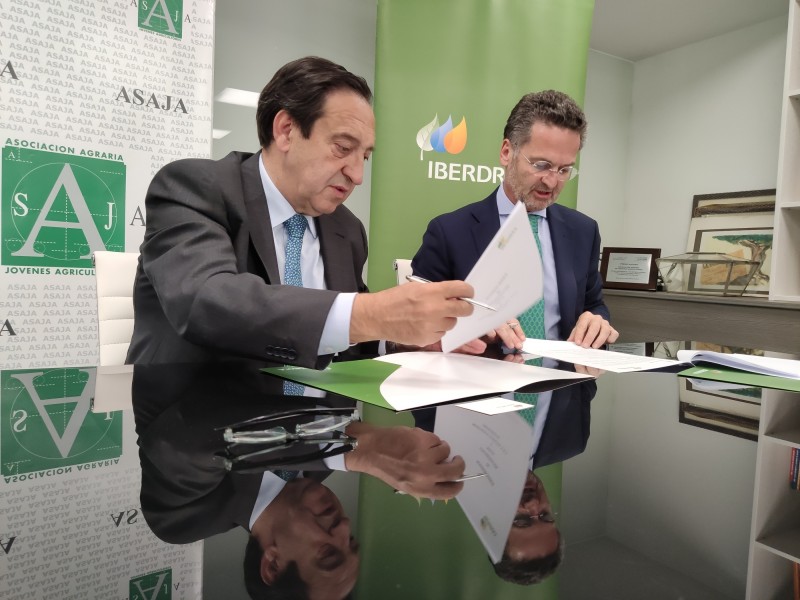 Iberdrola y ASAJA acuerdan ofrecer soluciones energéticaspersonalizadas a agricultores y ganaderos